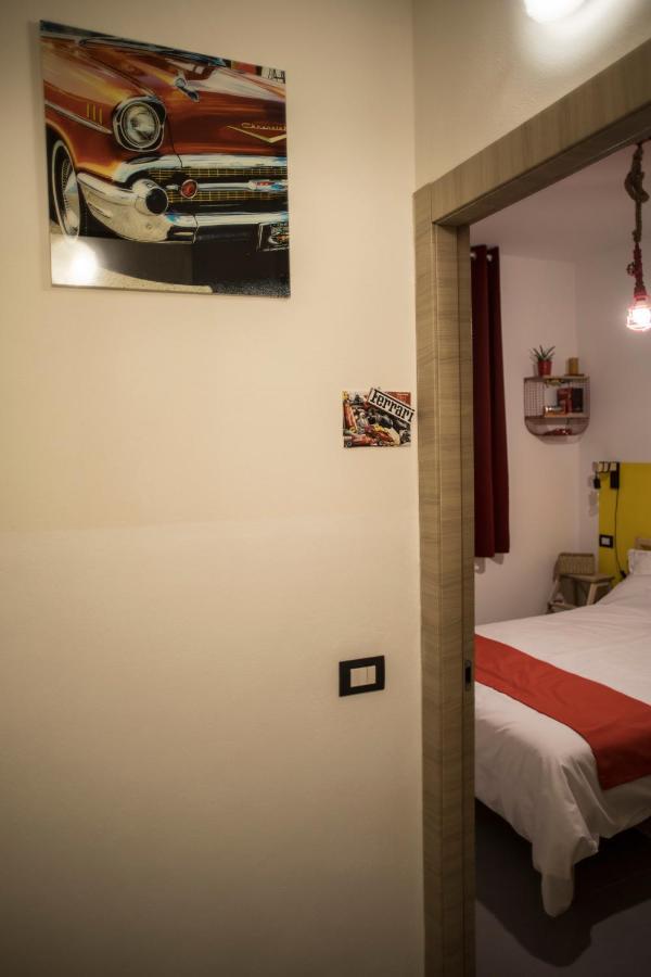 R&B La Pomposa dei Motori Hotel Modena Esterno foto